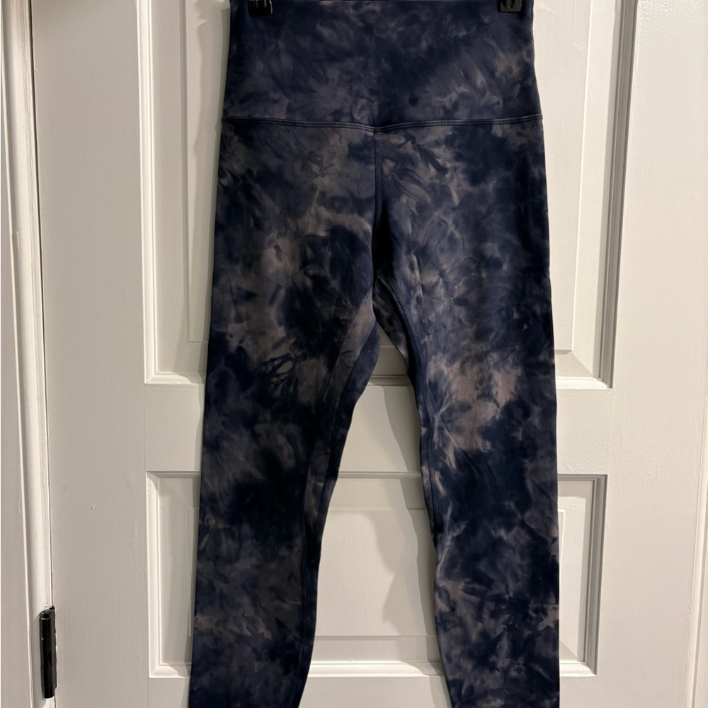 Lululemon Align crops 23”